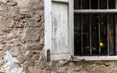 Why Old Windows Fail: Common Causes, Warning Signs and What You Can Do